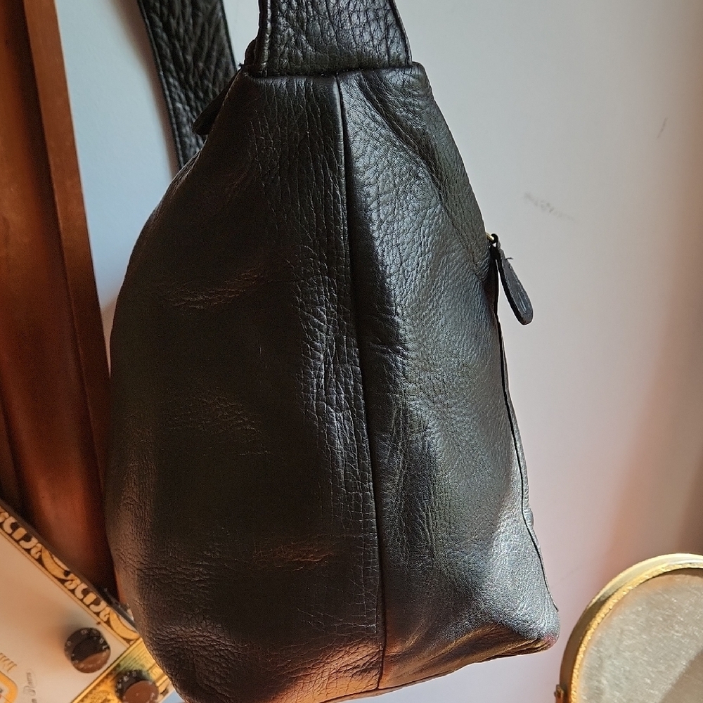 Frye Black Leather Hobo Bag - Picture 5 of 17